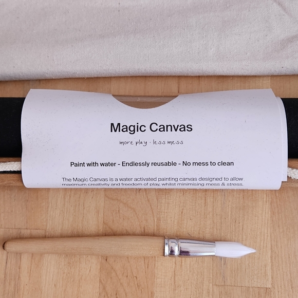 Brand New no mess magic canvas - Picture 2 of 7